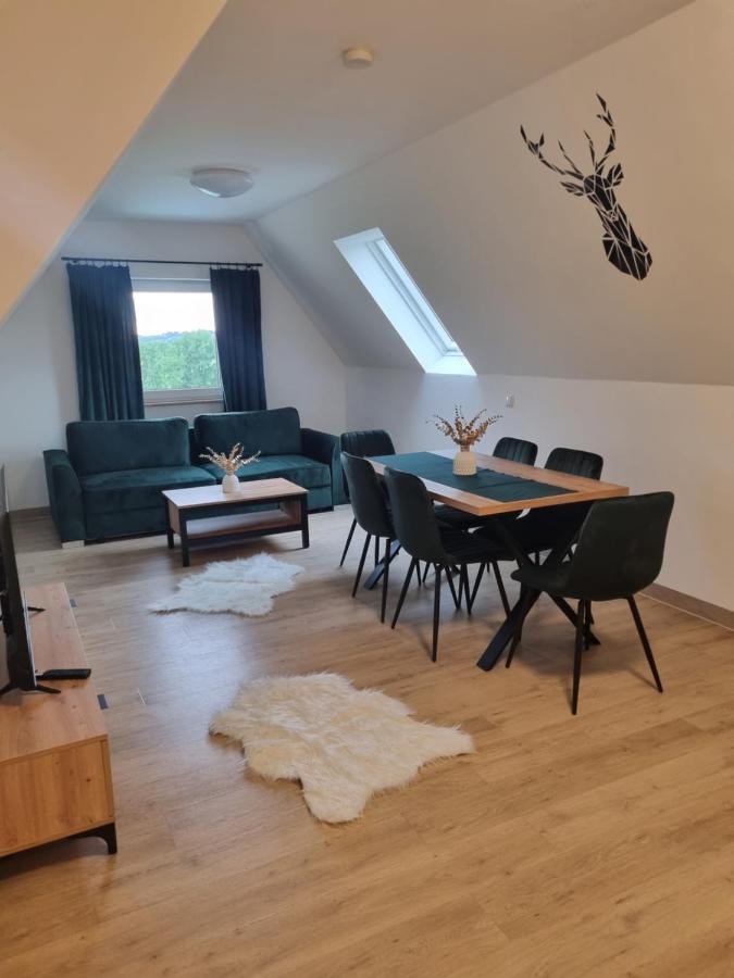 Apartamenty Jelen Pod Grapom Banska Nizna Bagian luar foto